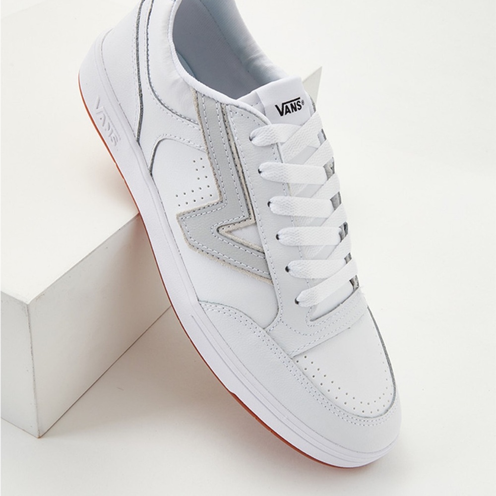 Vans Lowland CC 'White Dawn Blue' Grey Gum Women’s Size 6 Comfy Cush